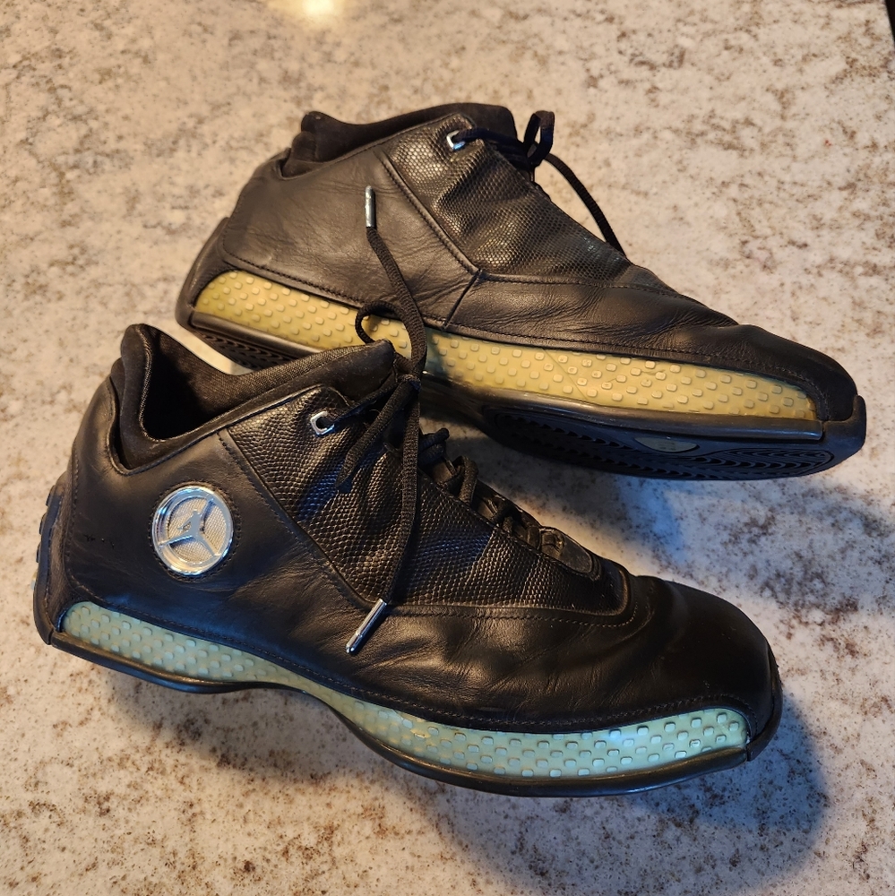 JORDAN 18'S